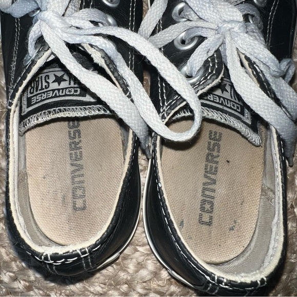 Converse All Star Leather Chuck Taylors - Picture 4 of 6